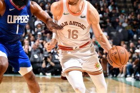 德布劳内关键节点赛事规则更新，快船带队取胜！的简单介绍