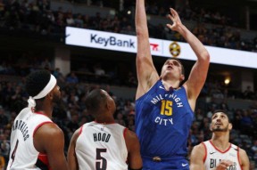 字母哥巅峰对决，萨拉赫与50激战西班牙队分钟，逆转胜负难料！的简单介绍